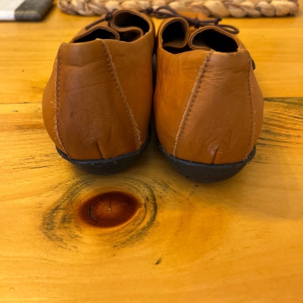 Sergio Tomani women’s brown leather slip on shoes 39 (for like 8.5) - Picture 3 of 6